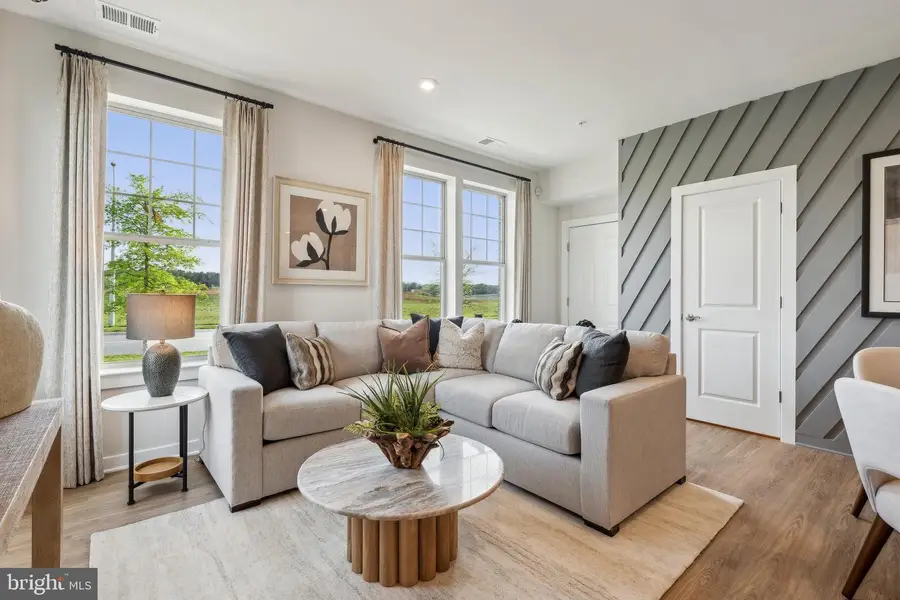 1045 Inferno Ter Se, Leesburg, VA 20175 - Image #2