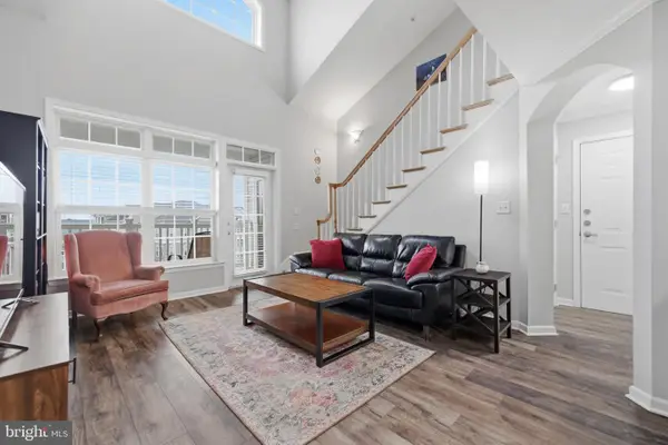 501 Sunset View Ter Se #407, LEESBURG, VA 20175