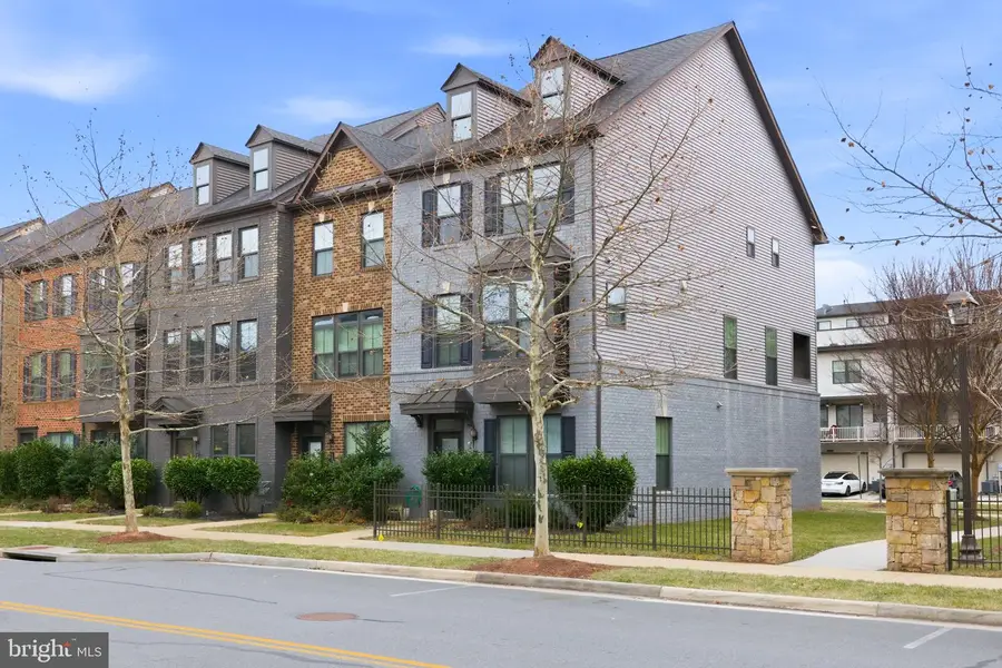 43377 Southland St, Ashburn, VA 20148 - Image #2