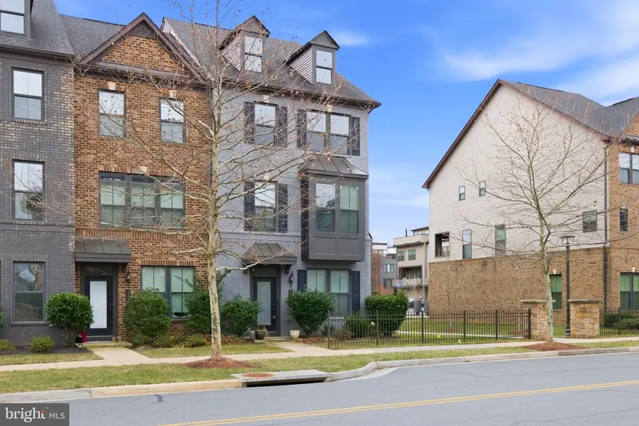 43377 Southland St, Ashburn, VA 20148 - Image #3