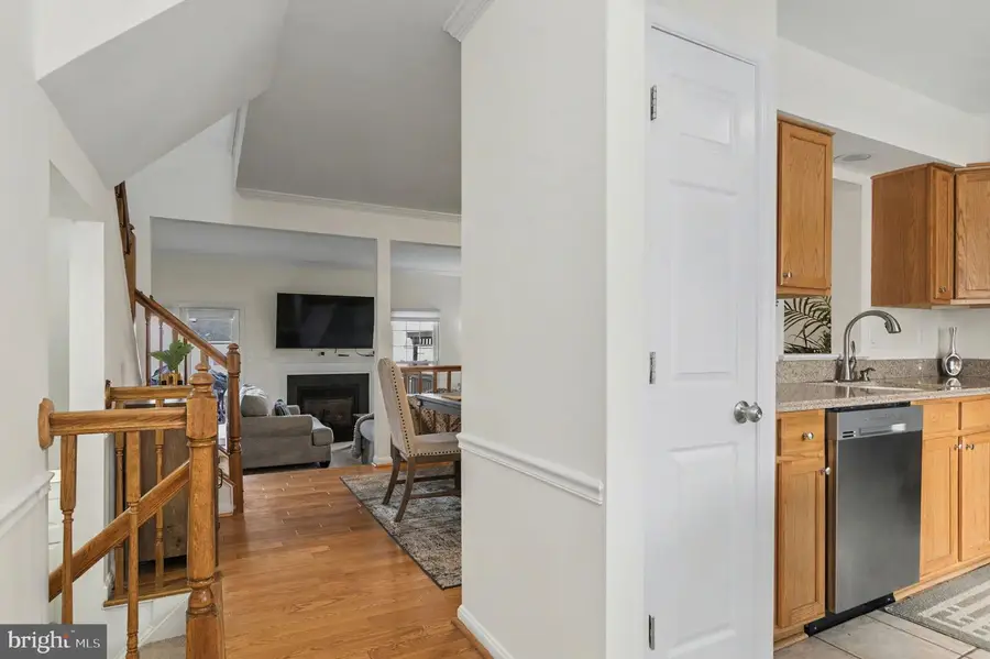 43484 Blacksmith Sq, Ashburn, VA 20147 - Image #3