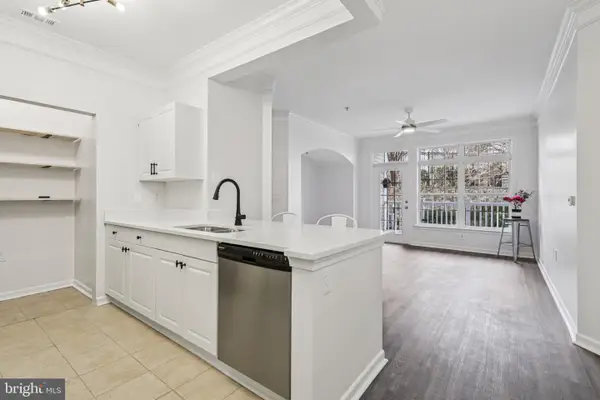 504 Sunset View Ter Se #104, LEESBURG, VA 20175