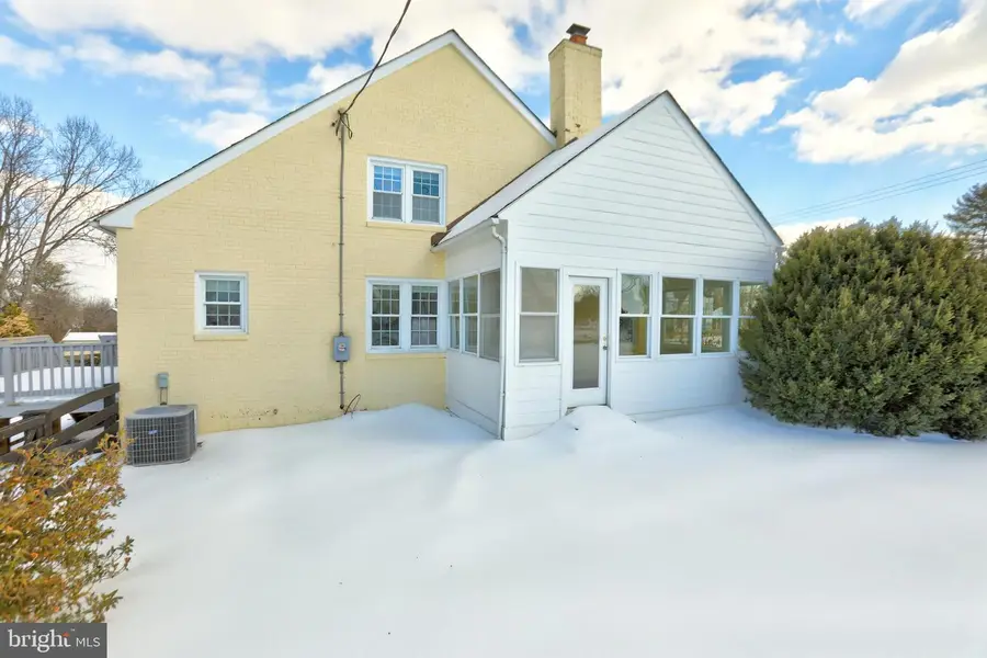 391 E Colonial Hwy, Hamilton, VA 20158 - #2