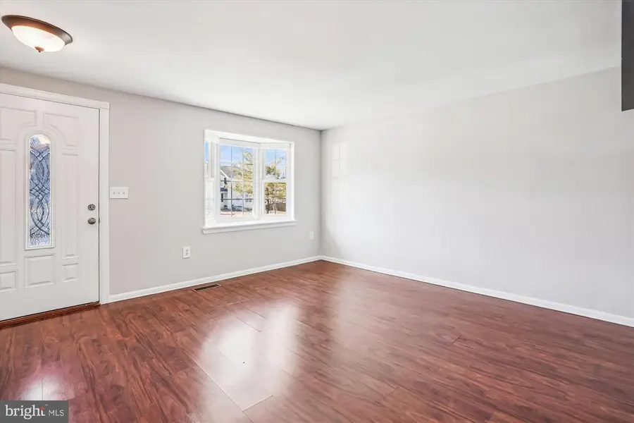 31 Quincy Ct, Sterling, VA 20165 - #3