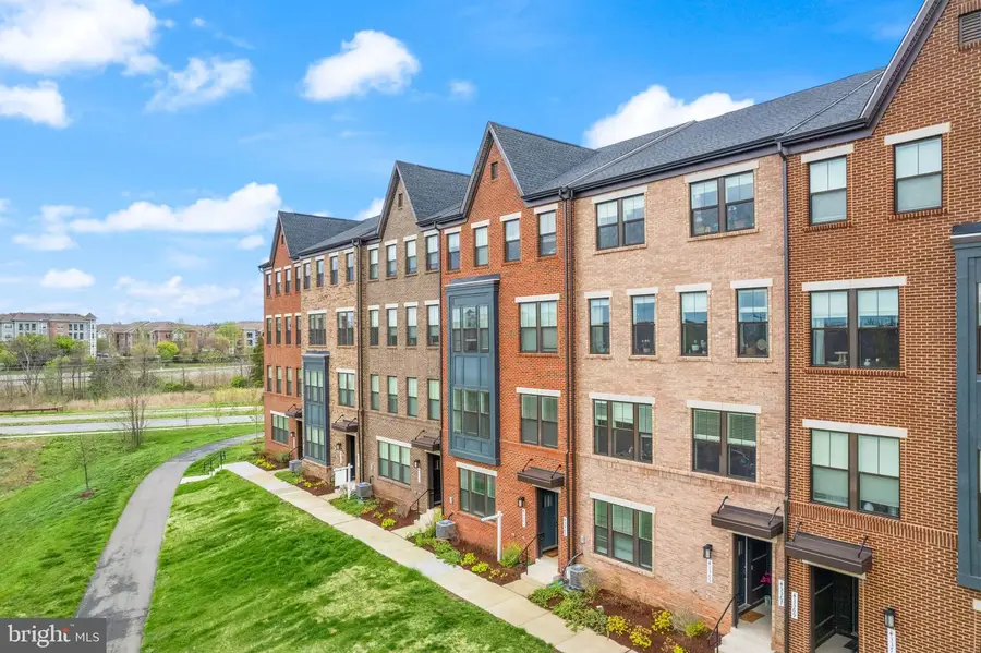 43361 Radford Divide Ter, Ashburn, VA 20148 - #2