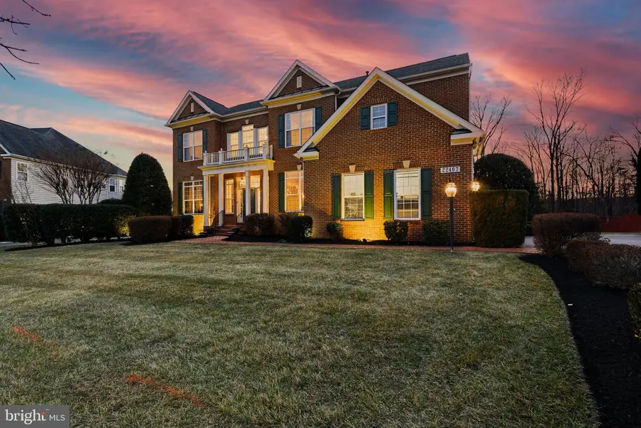22407 Dolomite Hills Dr, Ashburn, VA 20148 - Image #2