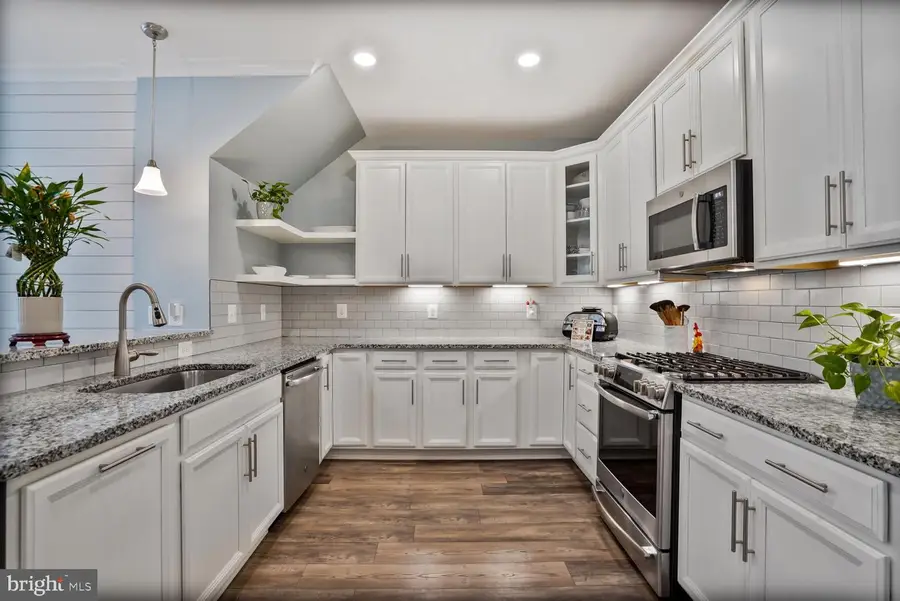 45127 Kincora Dr, Sterling, VA 20166 - #3