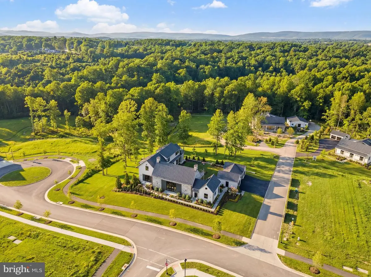 1 Foxtrot Knoll Ln, Middleburg, VA 20117 - #1