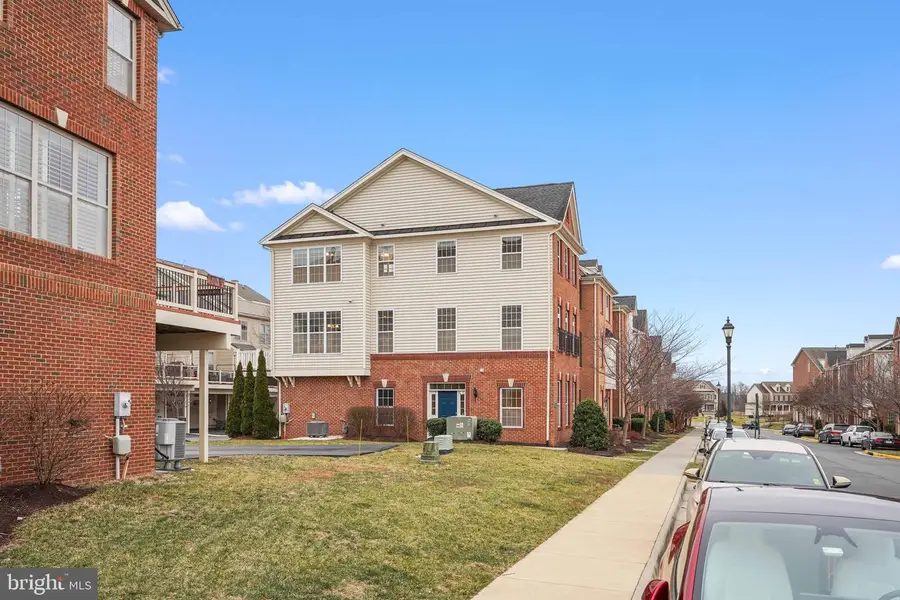 22550 Ocean Cliff Sq, Ashburn, VA 20148 - #2