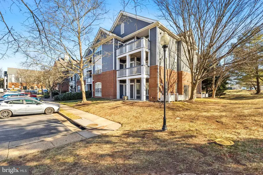 20311 Beechwood Ter #103, Ashburn, VA 20147 - #2