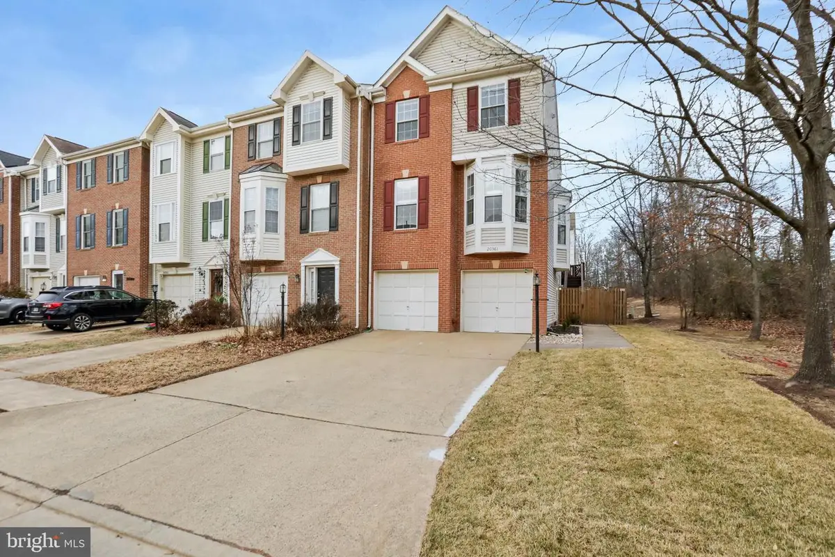 20381 Farmgate Ter, Ashburn, VA 20147 - #1