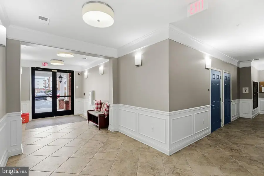 41895 Cathedral Valley Sq #407, Aldie, VA 20105 - Image #3