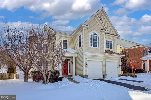 21374 Fairhunt Dr, ASHBURN, VA 20148