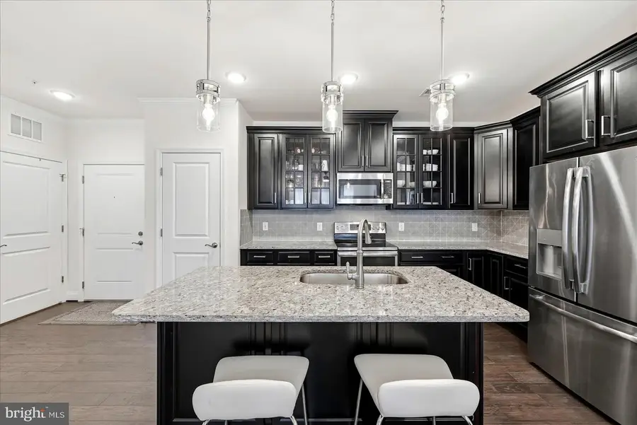 23630 Havelock Walk Terrace #305, Ashburn, VA 20148 - Image #2