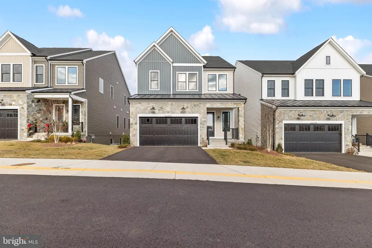 44490 Coalport Ter, Ashburn, VA 20147 - Image #1