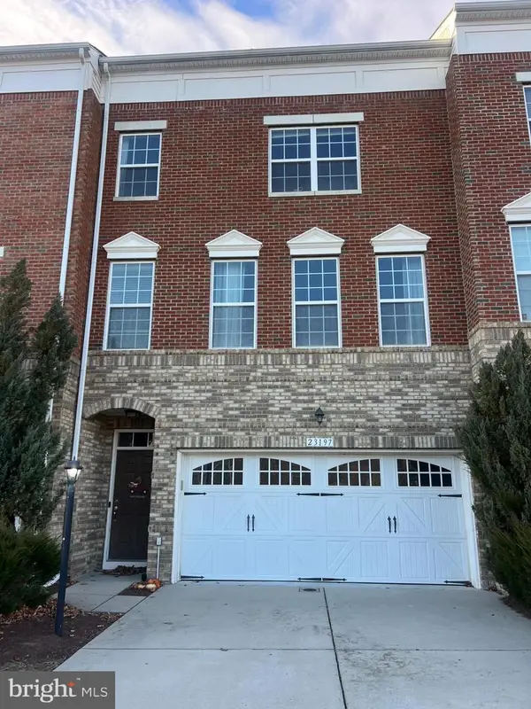 23197 Tradewind Dr, BRAMBLETON, VA 20148