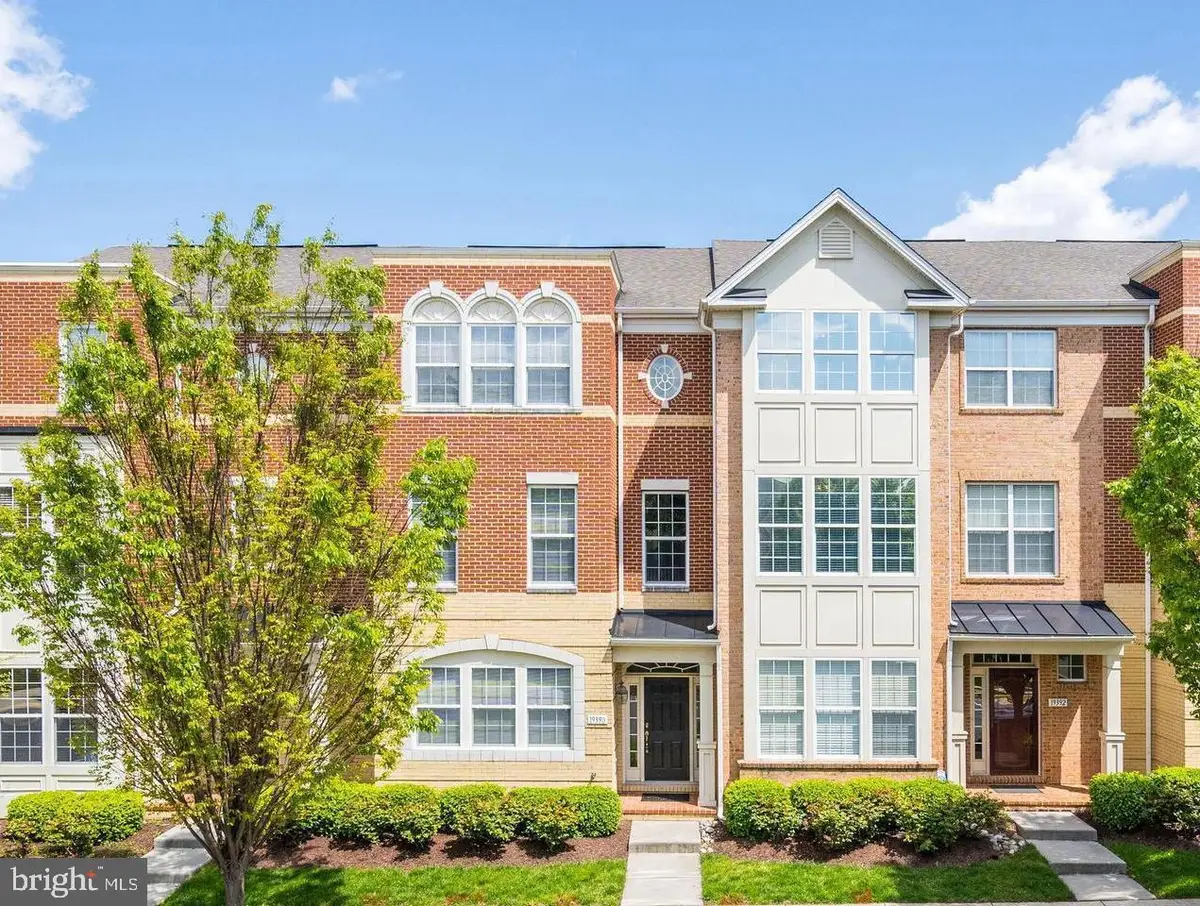 19390 Coppermine Sq, Leesburg, VA 20176 - #1