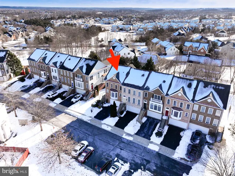 18544 Pineview Sq, Leesburg, VA 20176 - #3