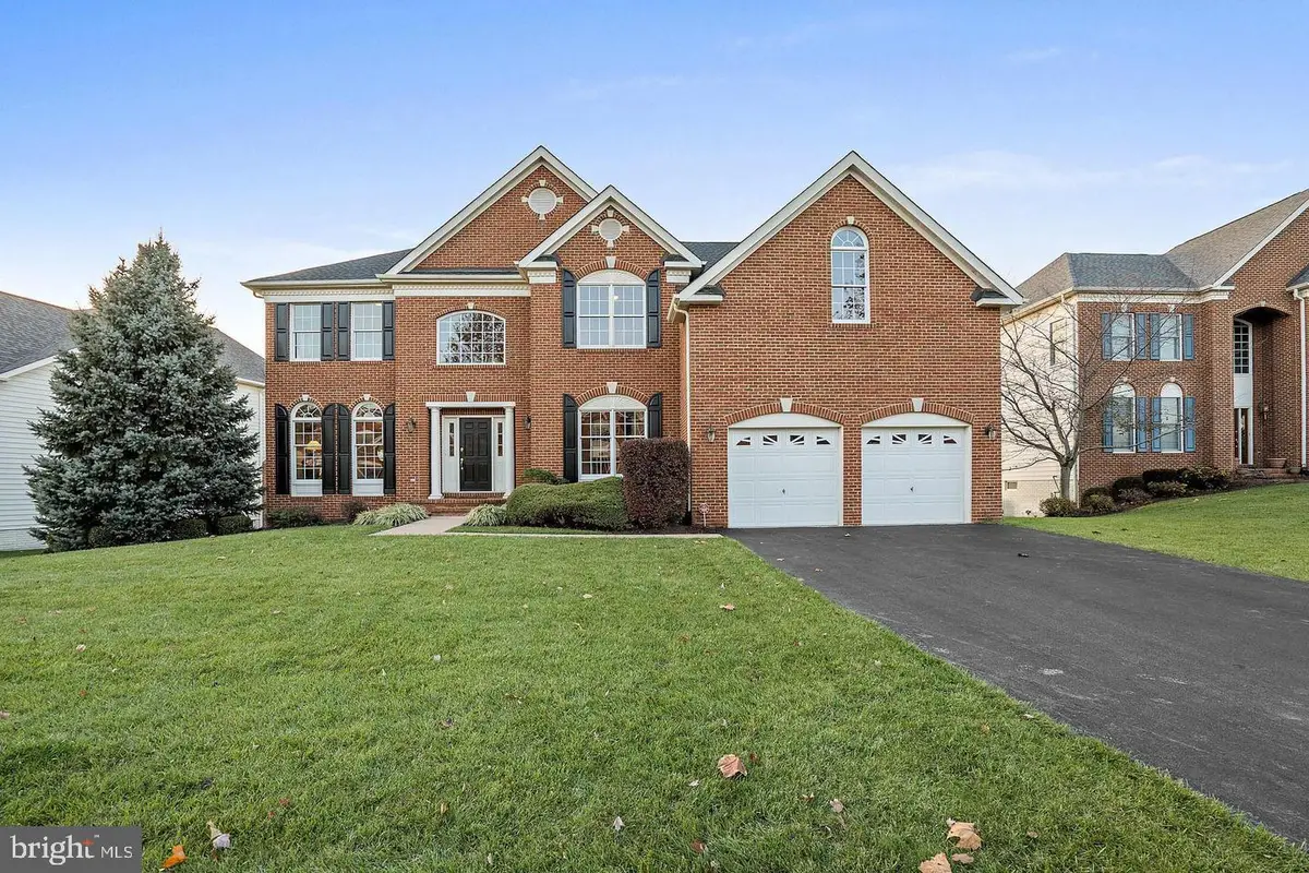 19673 Stanford Hall Pl, Ashburn, VA 20147 - Image #1
