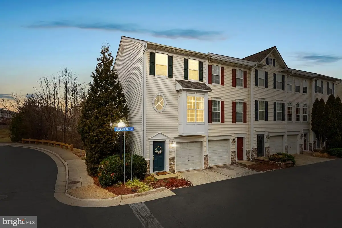 43722 Clear Lake Sq, Ashburn, VA 20147 - Image #1