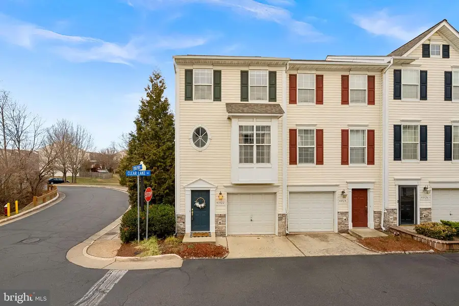 43722 Clear Lake Sq, Ashburn, VA 20147 - Image #2