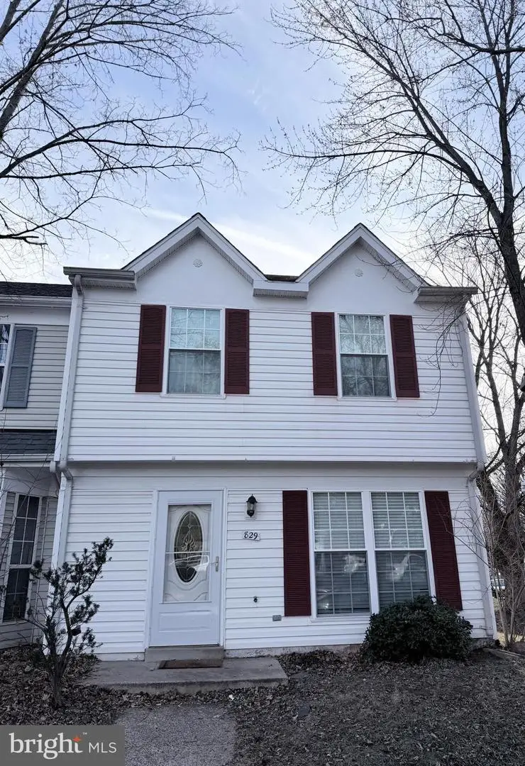 829 Smartts Ln Ne, Leesburg, VA 20176 - Image #1