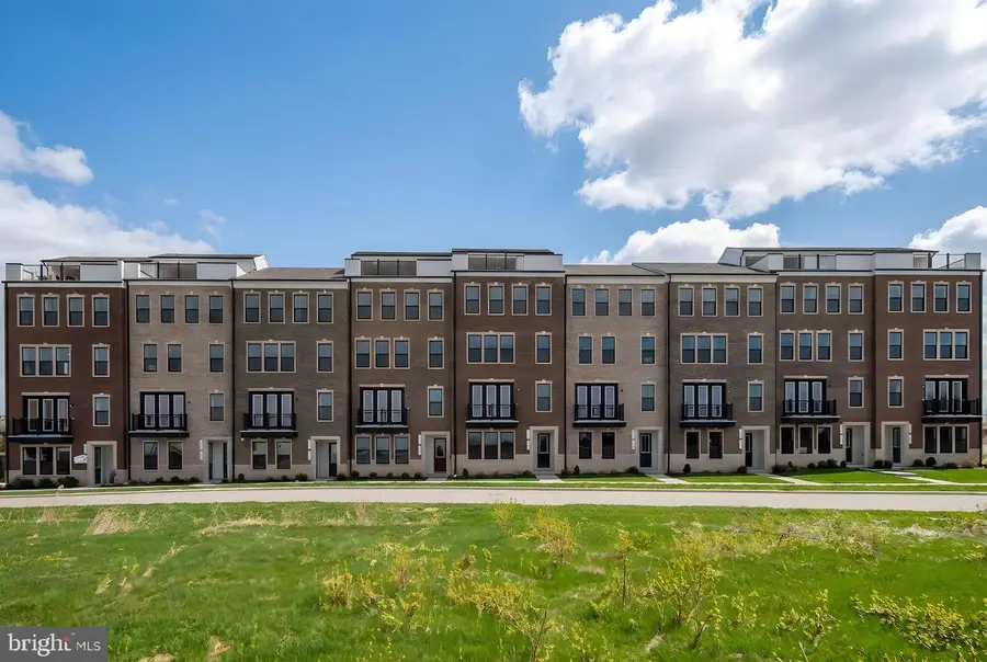 20871 Murry Falls Terrace #197, Ashburn, VA 20147 - #2