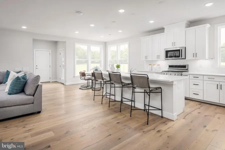 42735 Cannon Chapel Dr #2, Leesburg, VA 20176 - Image #3