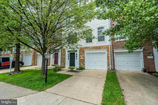 47392 Victoria Falls Sq, STERLING, VA 20165