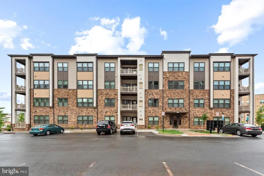 46270 Mount Allen Ter #300, Sterling, VA 20164 - #2