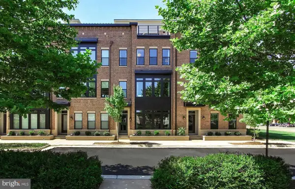 42389 Willow Creek Way, BRAMBLETON, VA 20148