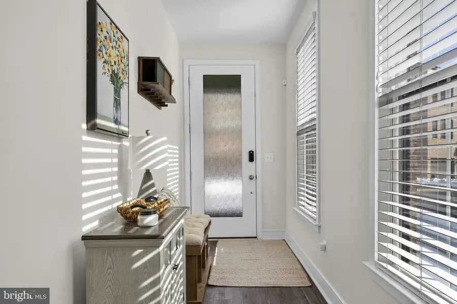 23043 Sullivans Cove Sq, Brambleton, VA 20148 - #2