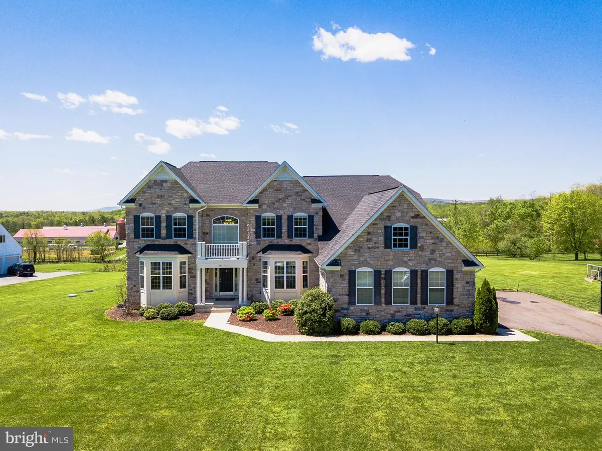 15117 Grace Pl, Waterford, VA 20197 - #1