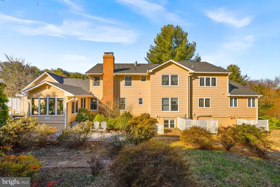 16764 Hillsboro Rd, Purcellville, VA 20132 - #2