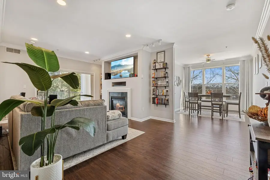 43302 Marymount Ter #203, Ashburn, VA 20147 - Image #2