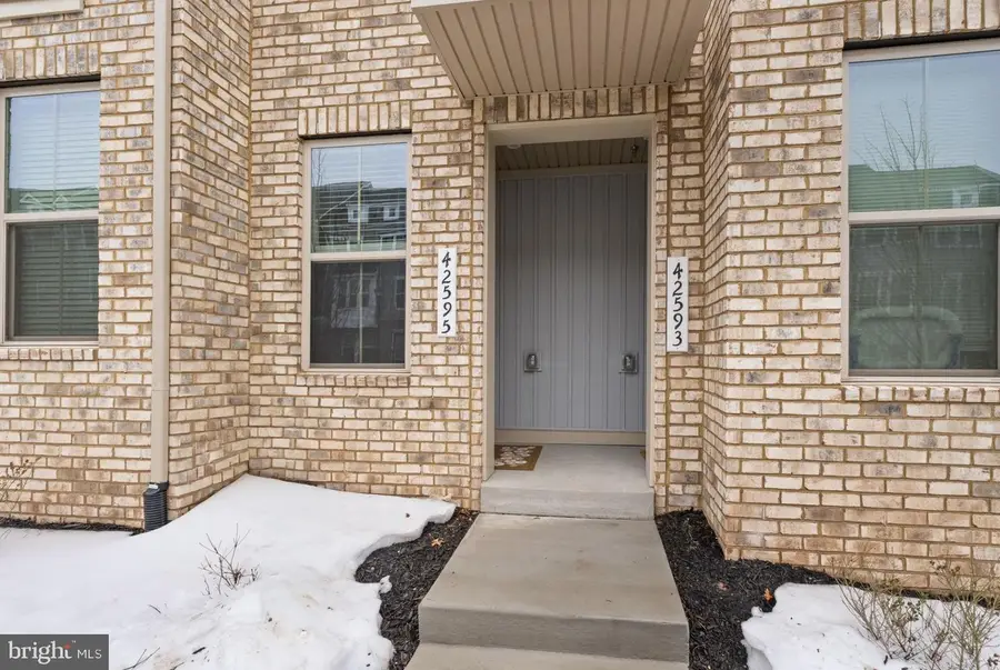 42595 Pitlochry Ter, Sterling, VA 20166 - #3