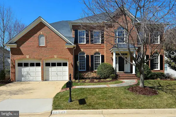 20443 Cliftons Point St, STERLING, VA 20165