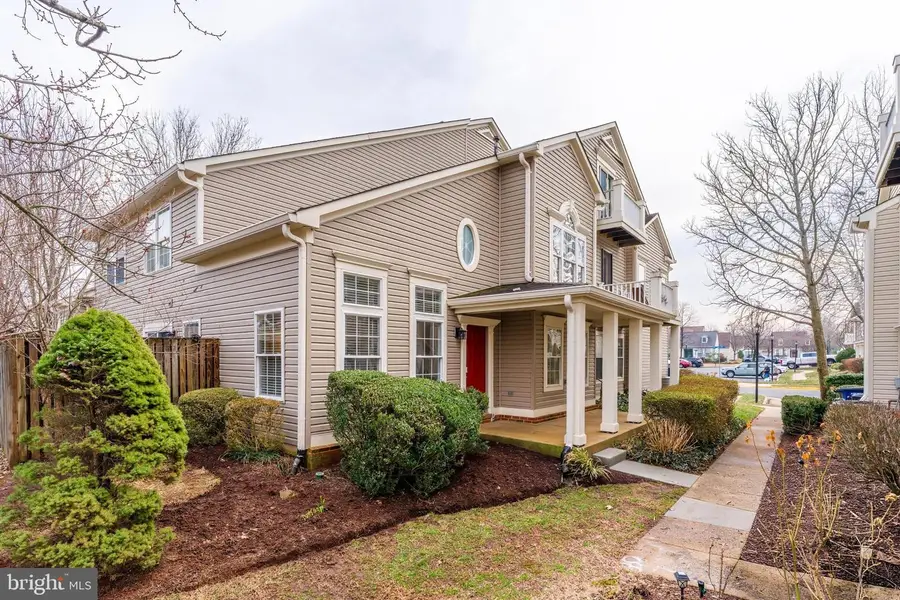 43312 Greyswallow Ter, Ashburn, VA 20147 - #2