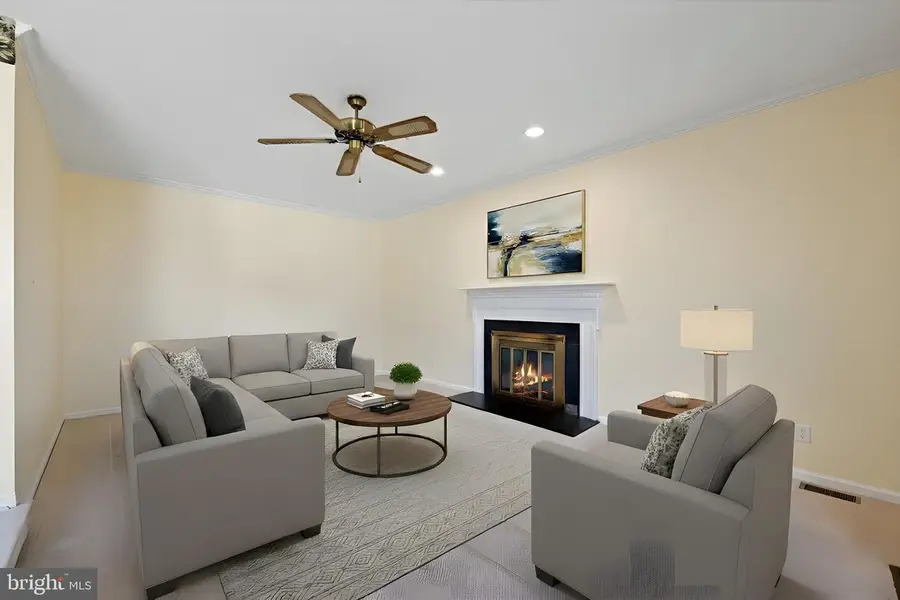 221 Primavera Cir, Sterling, VA 20165 - #3