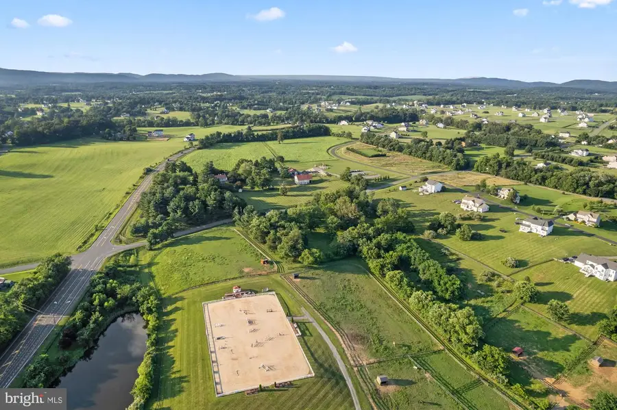 15158 Berlin Tpke, Purcellville, VA 20132 - #3