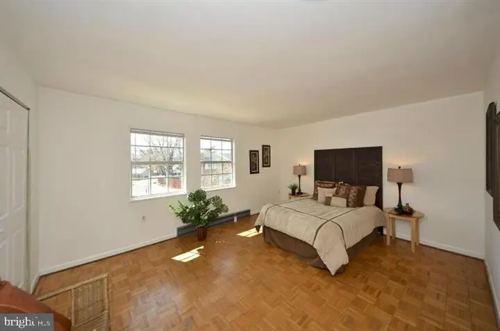 117 W Concord Ct W, Sterling, VA 20164 - #3