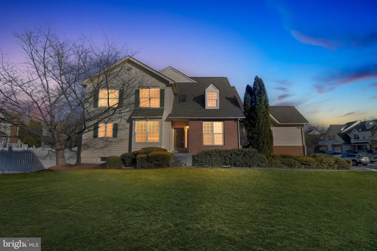 43592 Dunhill Cup Sq, Ashburn, VA 20147 - #1