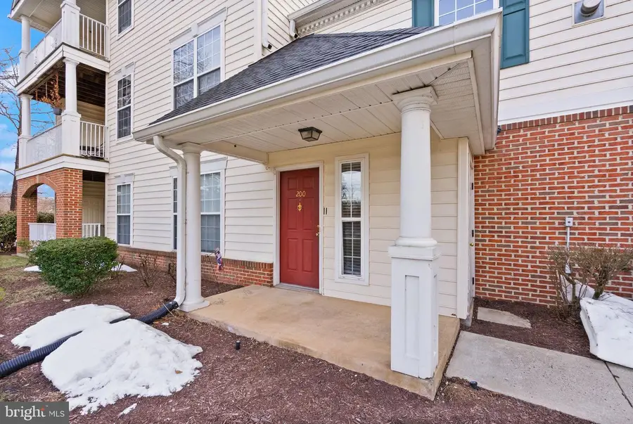 25240 Lake Shore Sq #200, Chantilly, VA 20152 - #2