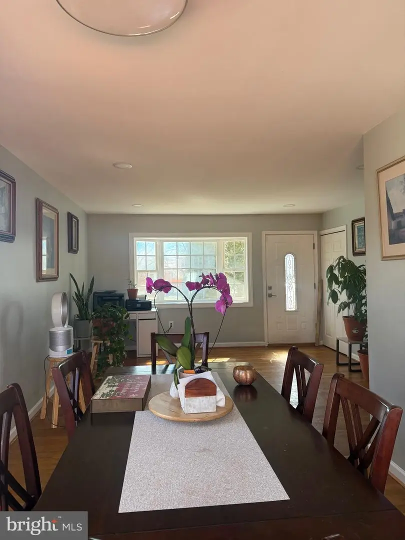 801 S Hoga St, Sterling, VA 20164 - #3