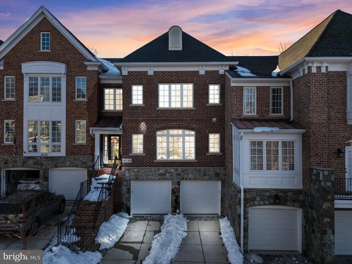 18209 Cypress Point Ter, Leesburg, VA 20176 - #1