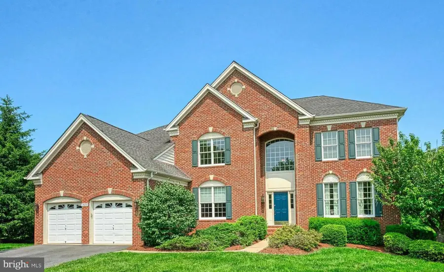 20258 Kentucky Oaks Ct, Ashburn, VA 20147 - #2