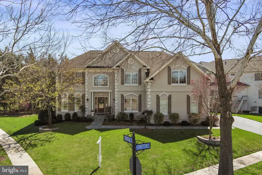 25708 Howerton Dr, Chantilly, VA 20152 - #2