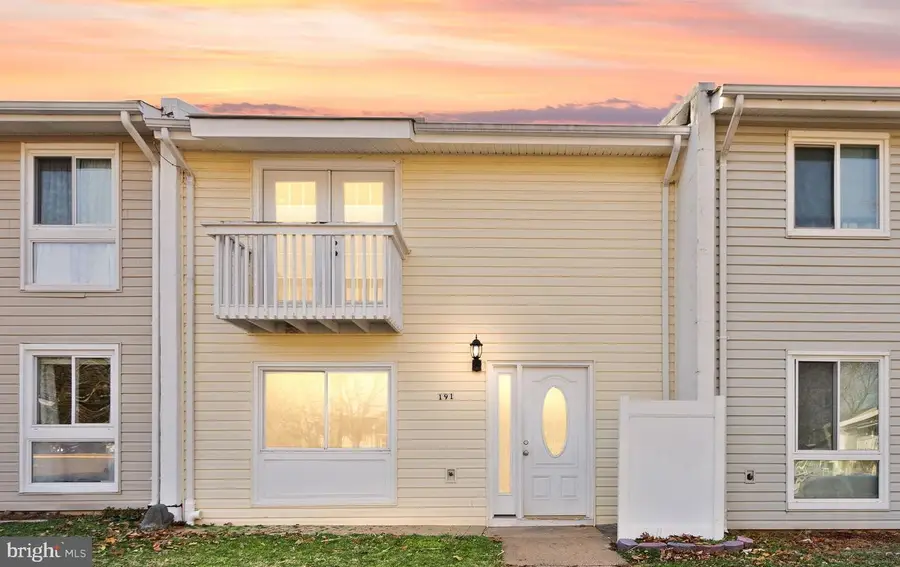 191 N Cottage Rd, Sterling, VA 20164 - #2