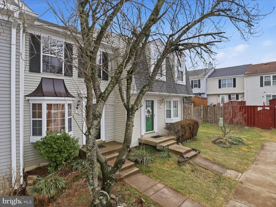 14 Marian Ct, Sterling, VA 20165 - #2