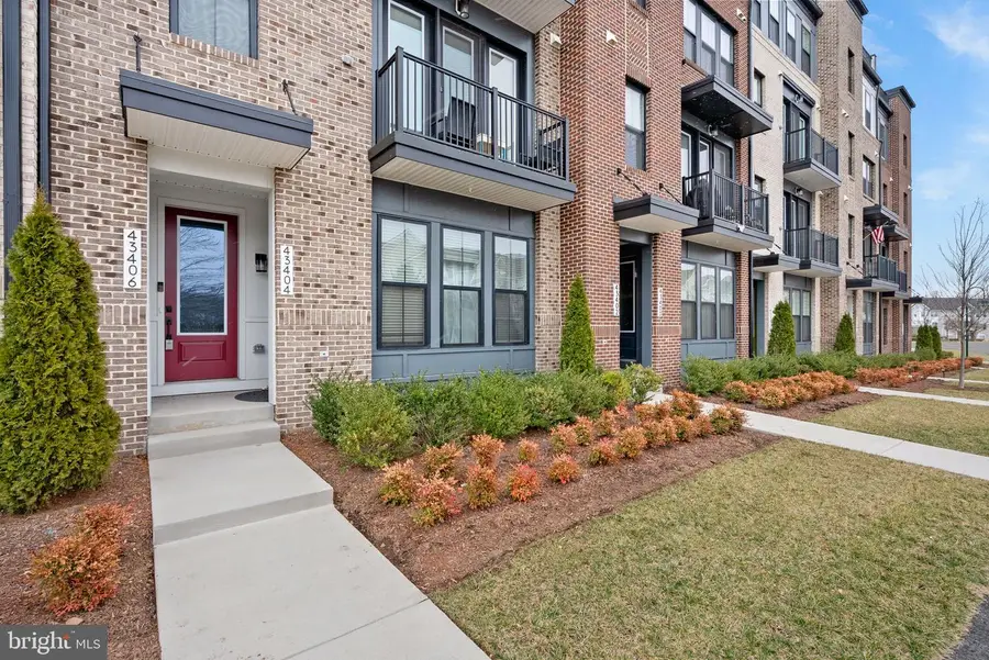 43406 Farringdon Sq, Broadlands, VA 20148 - #2